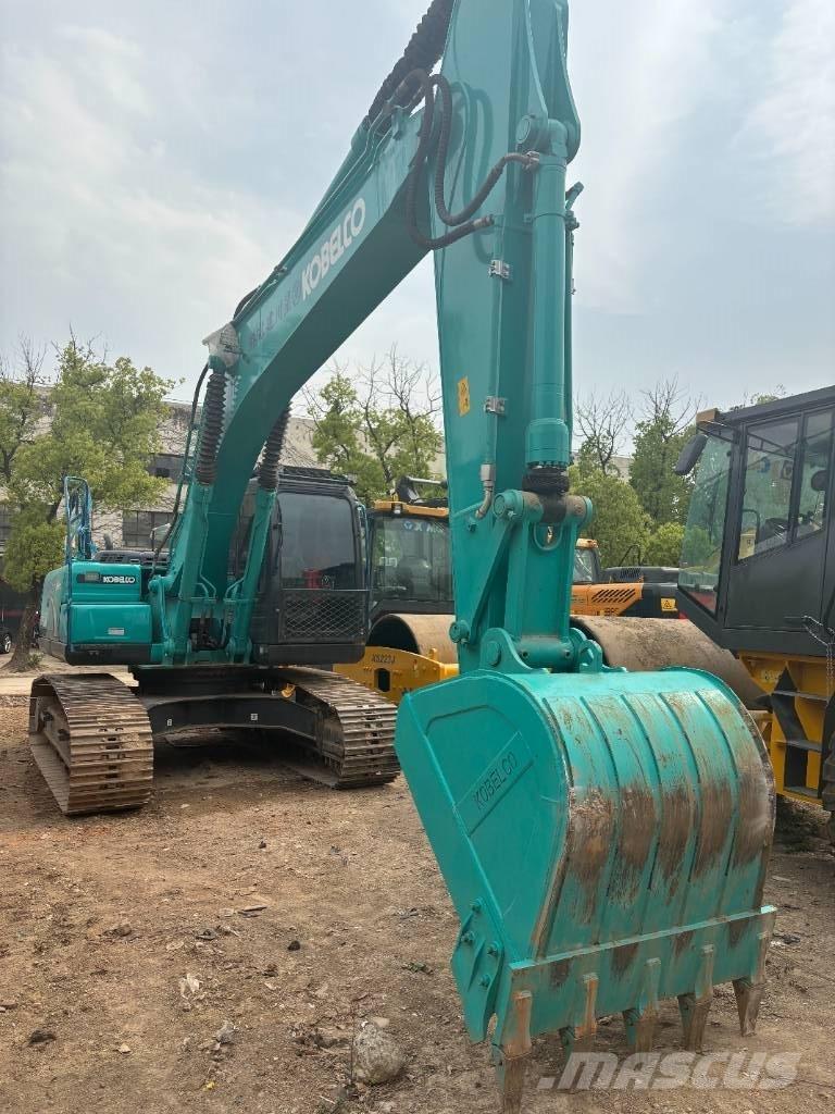 Kobelco SK 210 Pásová rýpadla