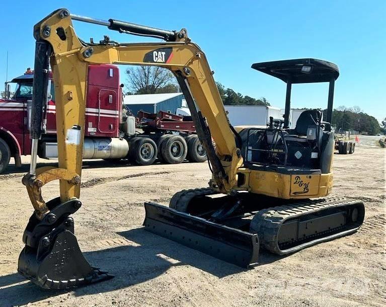 CAT 304 C CR Mini rýpadla < 7t