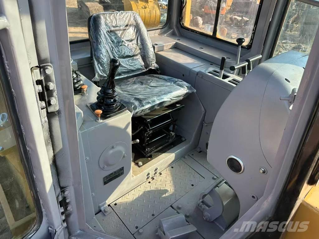 CAT D6G Pásové dozery