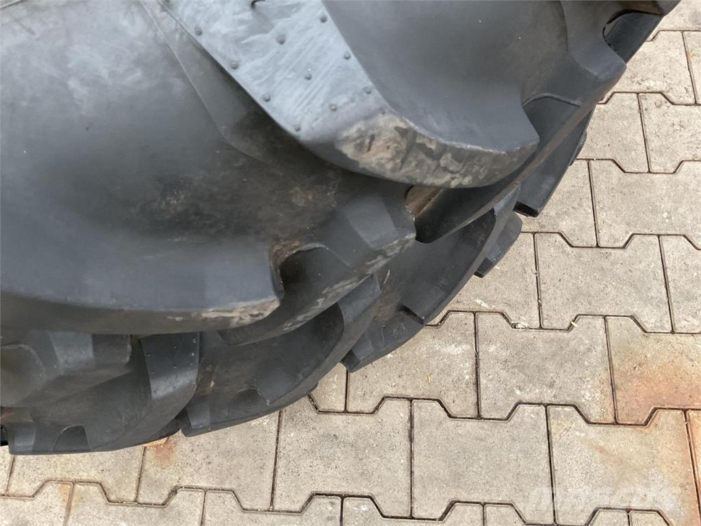 Alliance 270/95R36 Pneumatiky, kola a ráfky