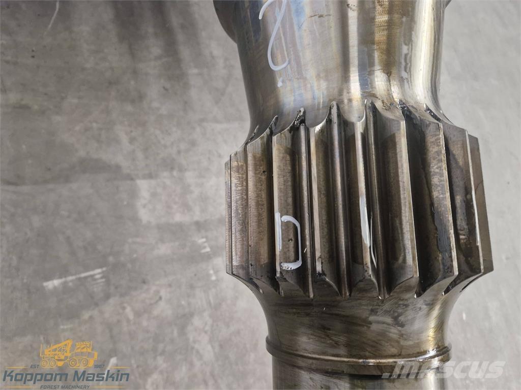 Komatsu 105F Lesní jeřáby