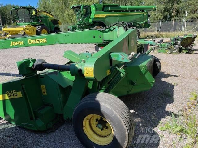 John Deere 946 Kondicionér žacího stroje