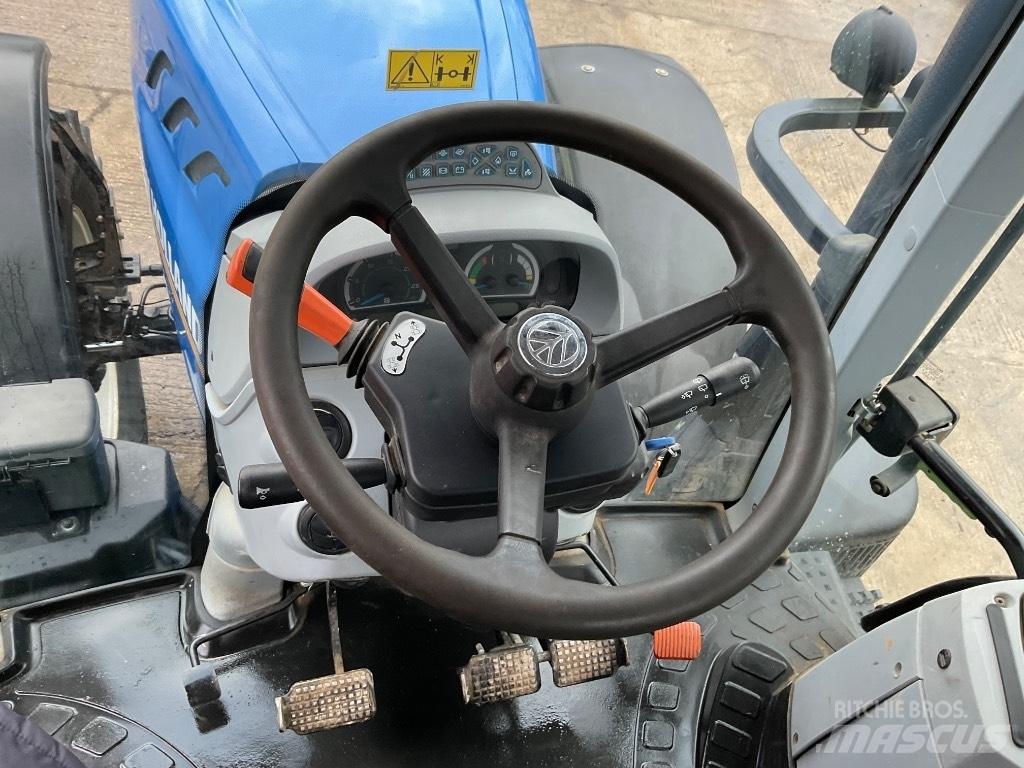 New Holland T 7.245 Traktory