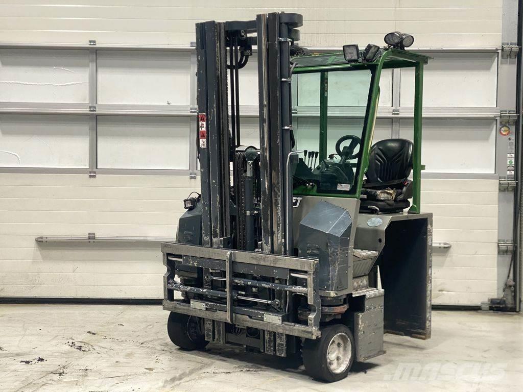 Combilift CBE2500 Vysokozdvižný vozík s bočním ložením