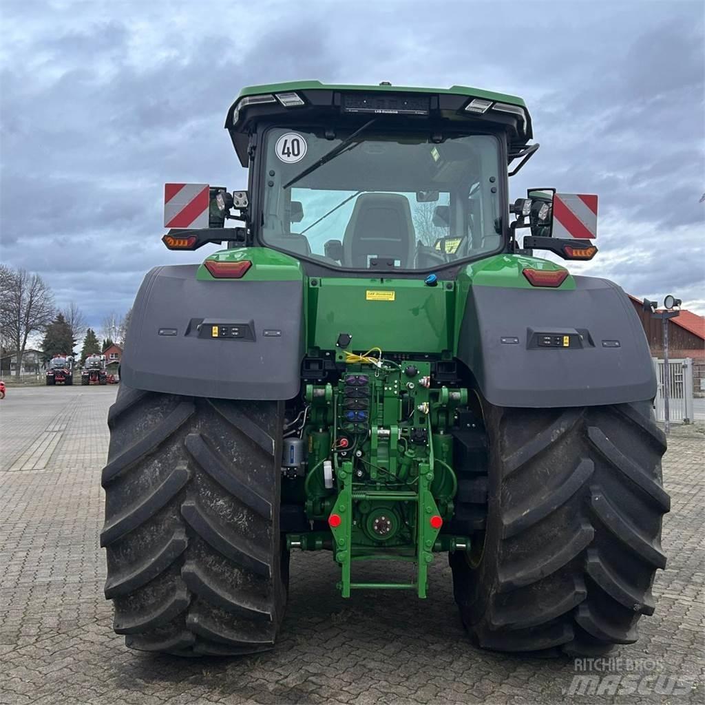 John Deere 8R340 Traktory