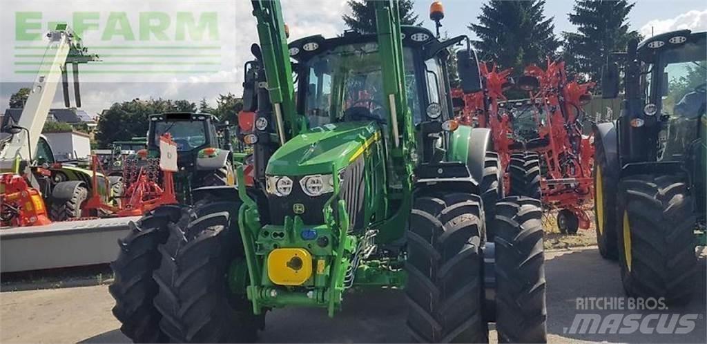 John Deere 6120m Traktory