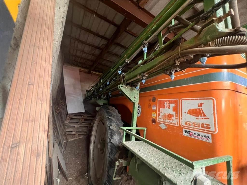 Amazone S330 Nova Tažené postřikovače