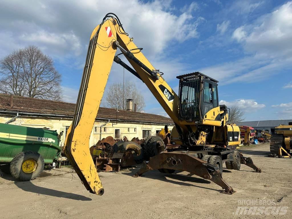 CAT M 318 D MH Stroje pro manipulaci s odpadem