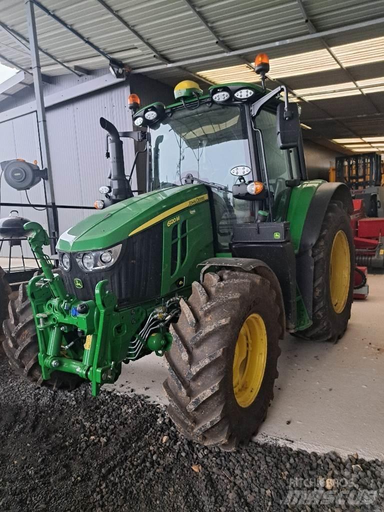 John Deere 6120 M Traktory