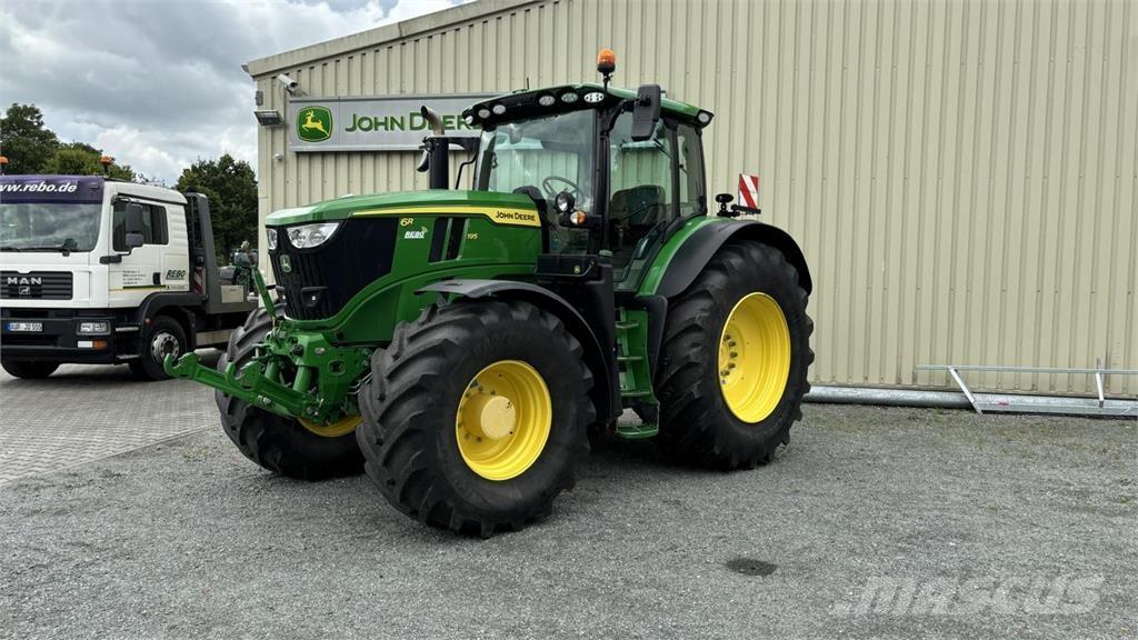John Deere 6R195 Traktory