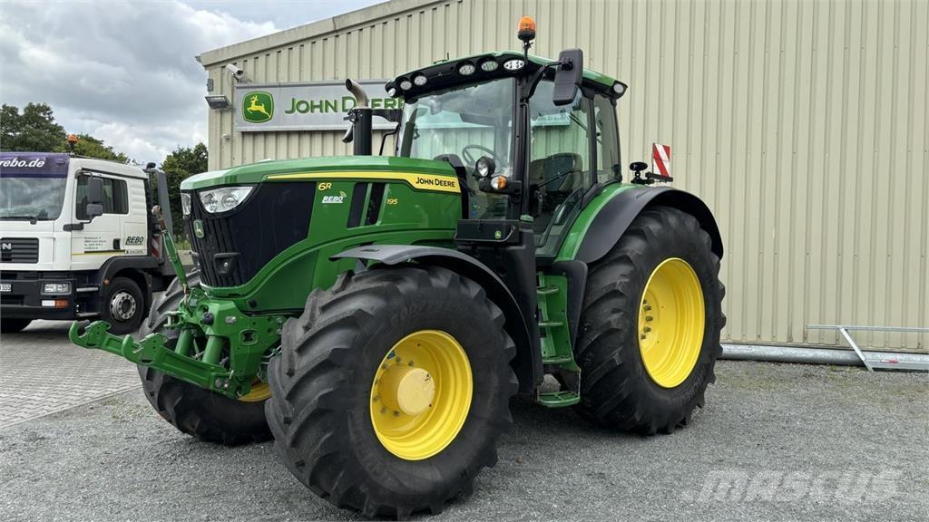 John Deere 6R195 Traktory