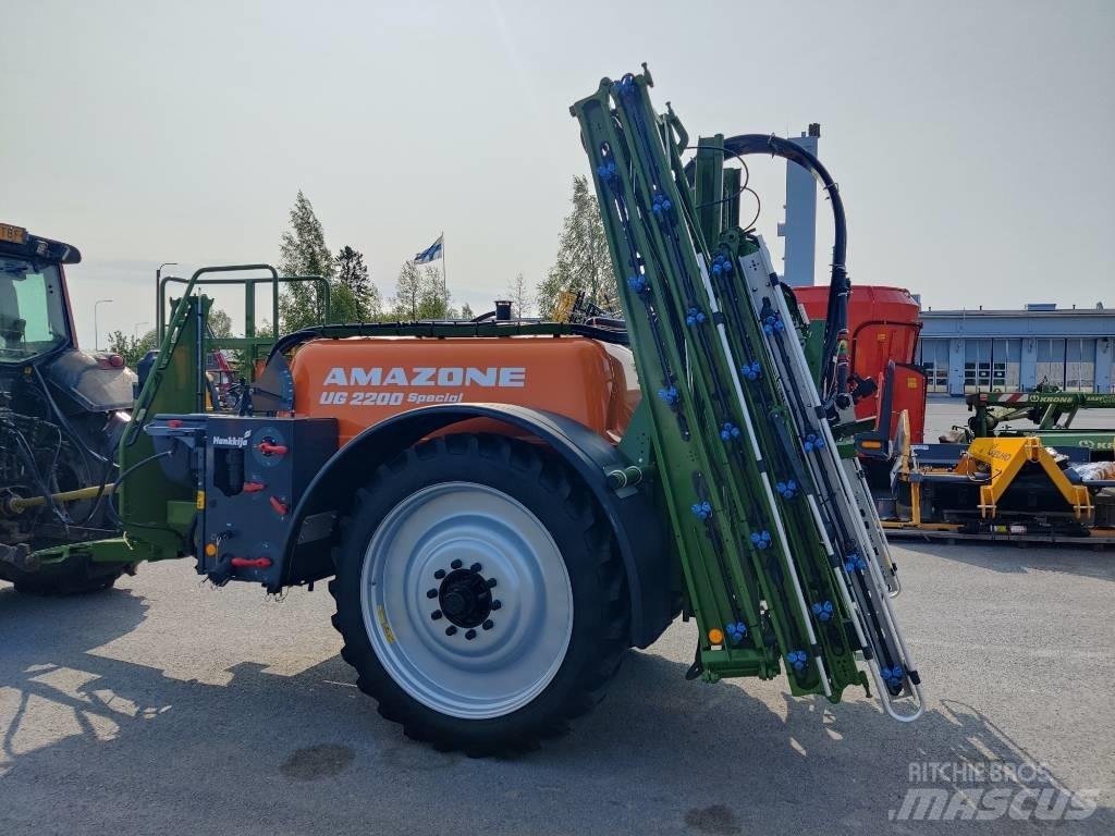 Amazone UG 2200 Tažené postřikovače