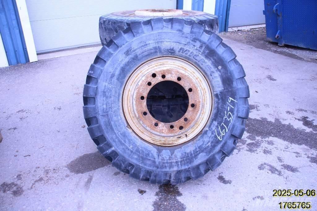 Michelin XMINED2 Pneumatiky, kola a ráfky