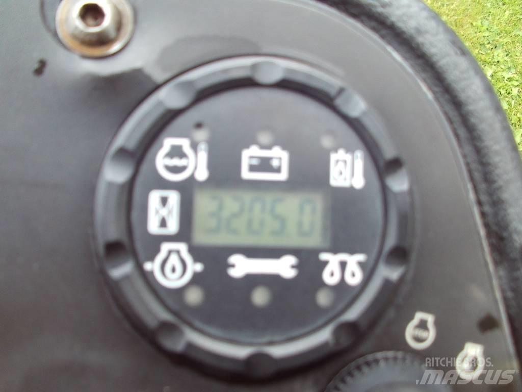 John Deere 8800 Samojízdné sekačky