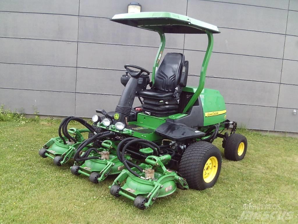 John Deere 8800 Samojízdné sekačky