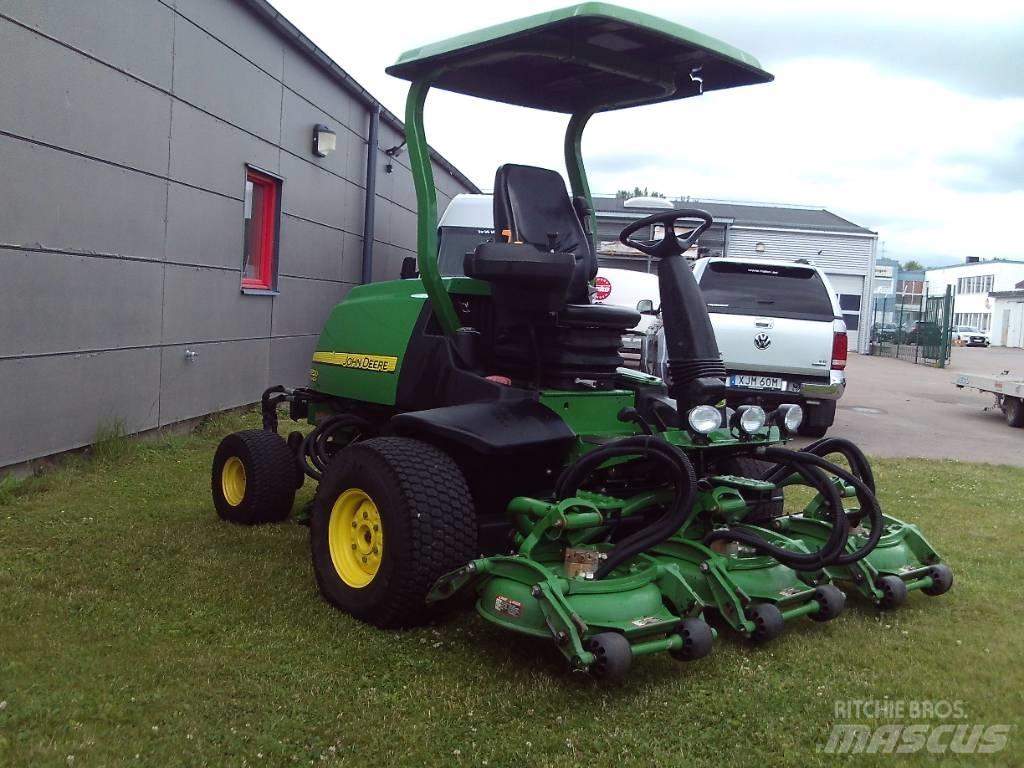 John Deere 8800 Samojízdné sekačky