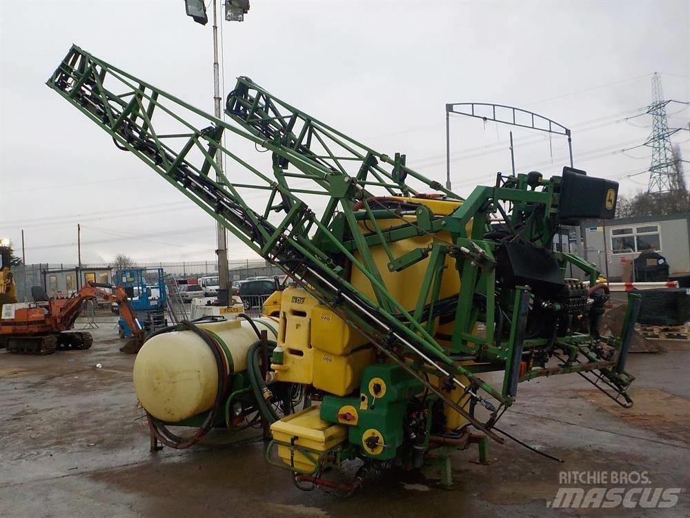 John Deere 510 Tažené postřikovače