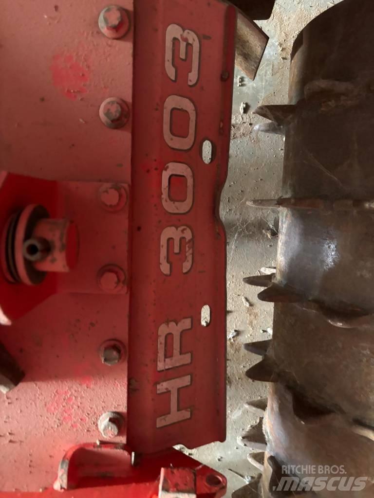 Kuhn HR 3003 D Rotační brány a půdní frézy