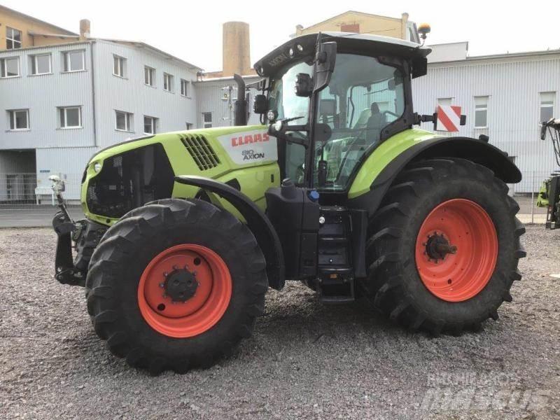 CLAAS AXION 810 Traktory
