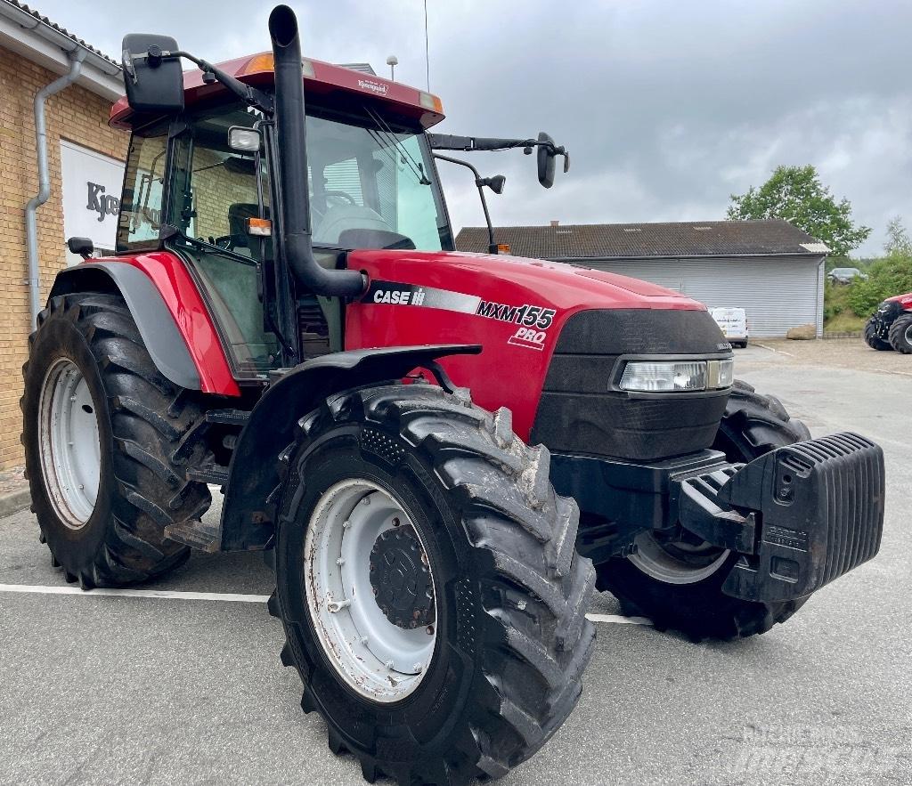 Case IH MXM 155 Pro Traktory