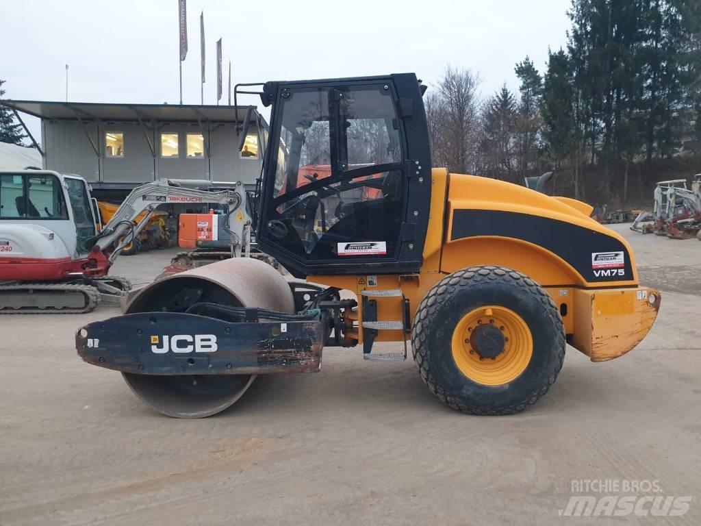 JCB VM 75 D Tahačové válce