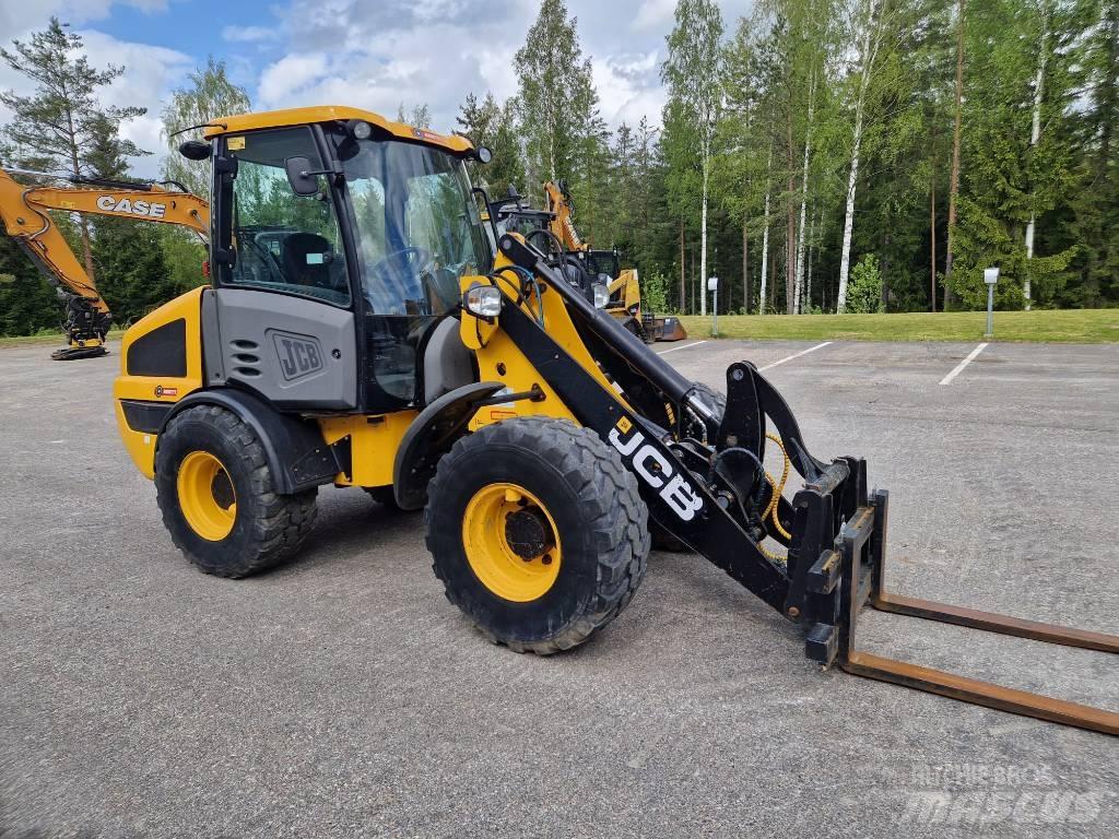 JCB 406 T4 Kolové nakladače