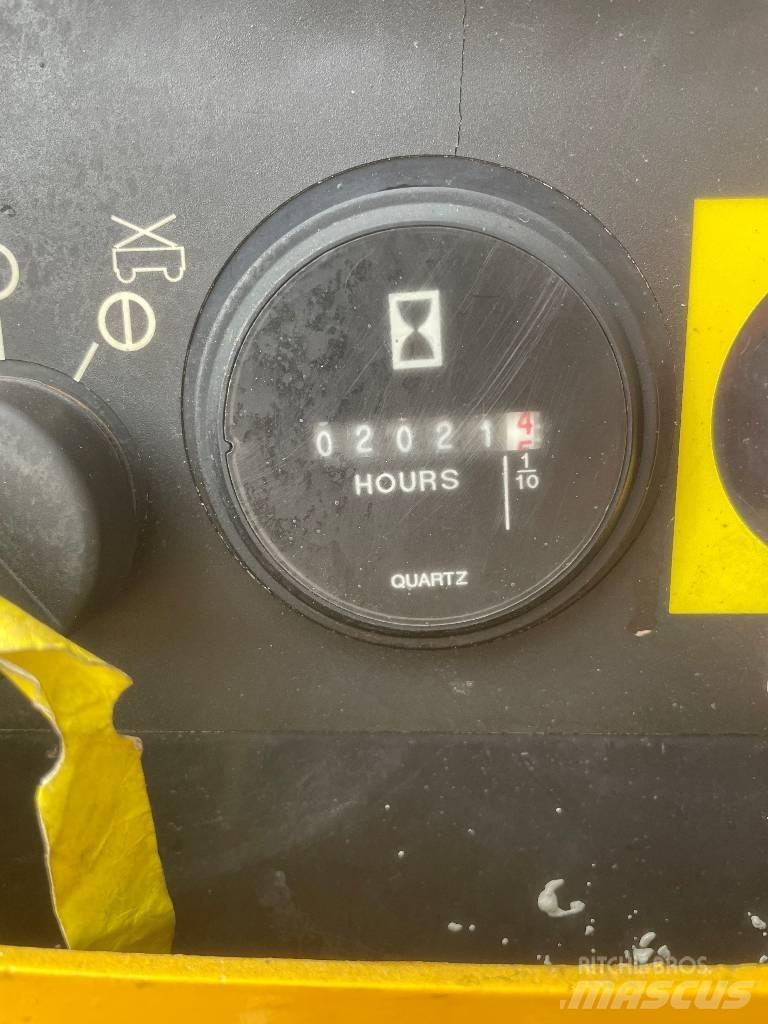 Genie GS 3369 RT Nůžková zvedací plošina