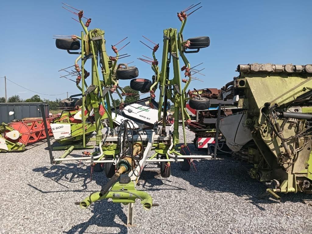 CLAAS Volto 900 T Obraceče a shrabovače sena