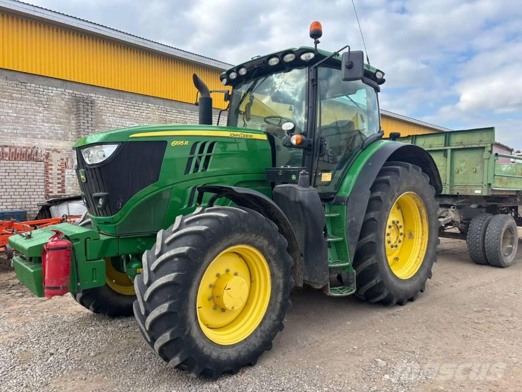 John Deere 6195 R Traktory