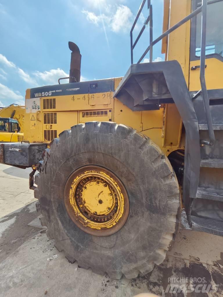 Komatsu WA 500 Kolové nakladače