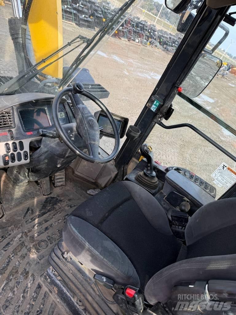 Komatsu WA320-8 Kolové nakladače