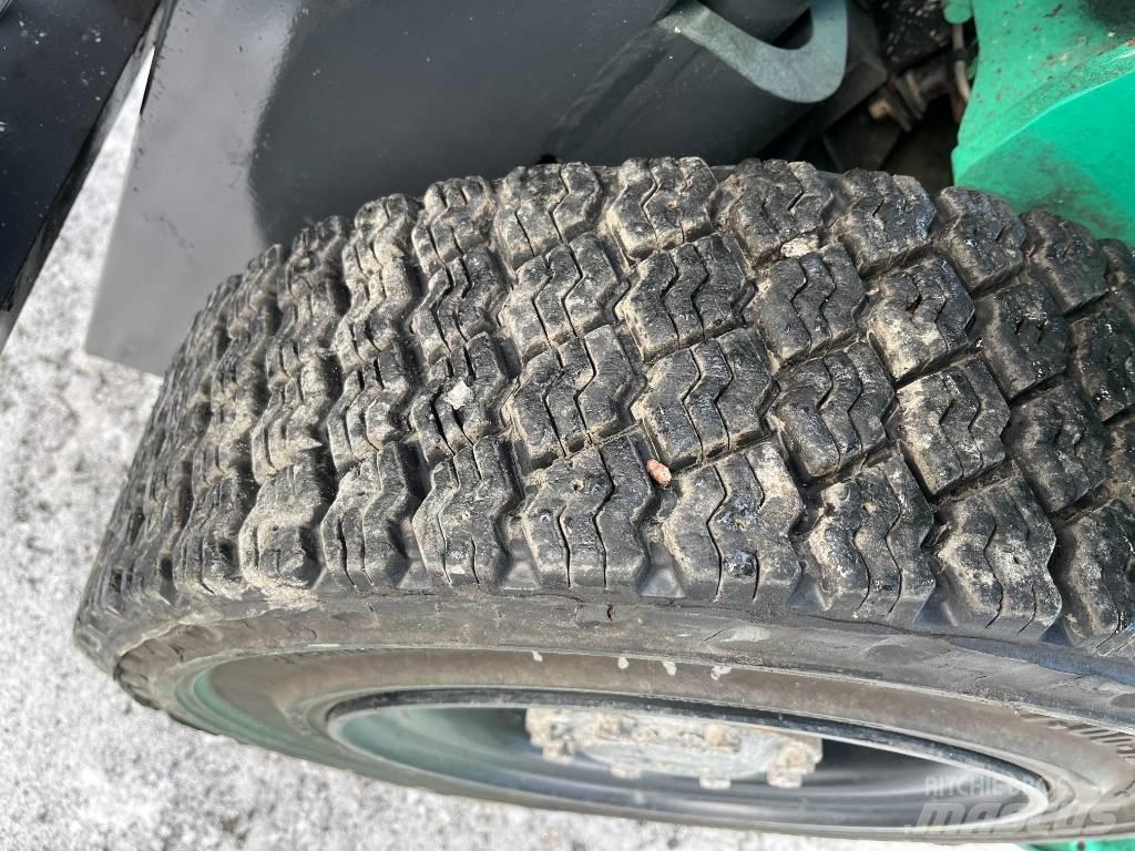 Mitsubishi FD25NT Dieselové vozíky