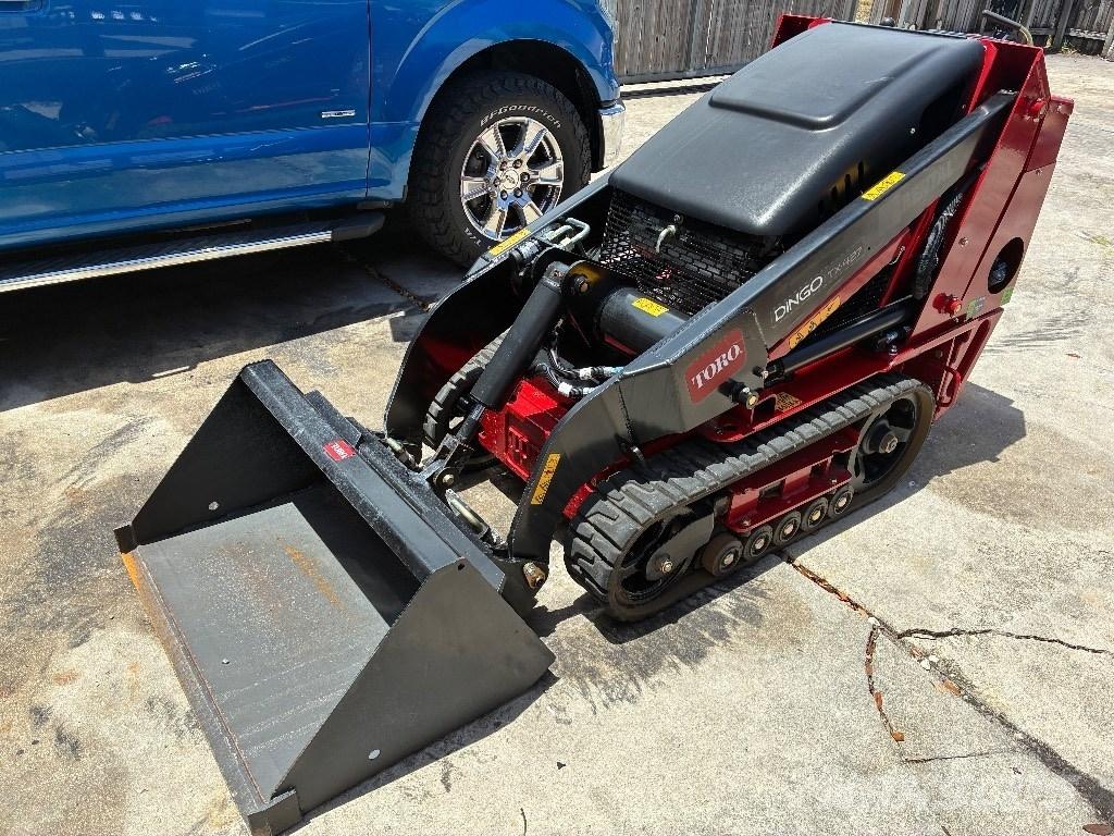 Toro TX427 Smykem řízené nakladače