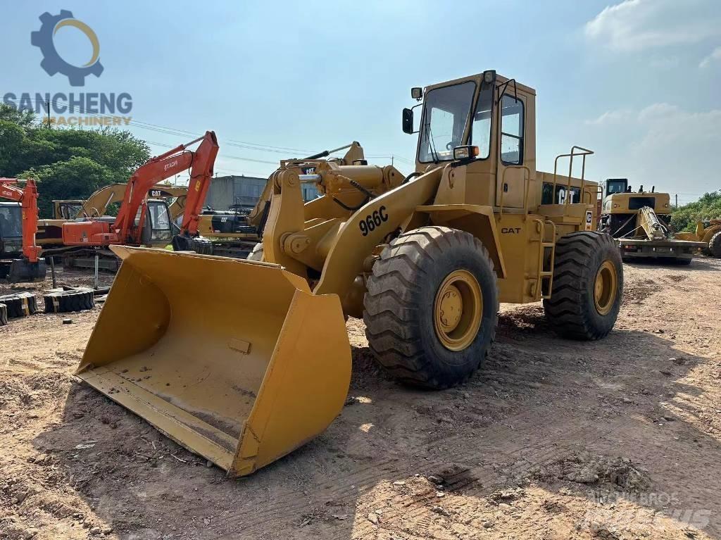 CAT 966 C Kolové nakladače