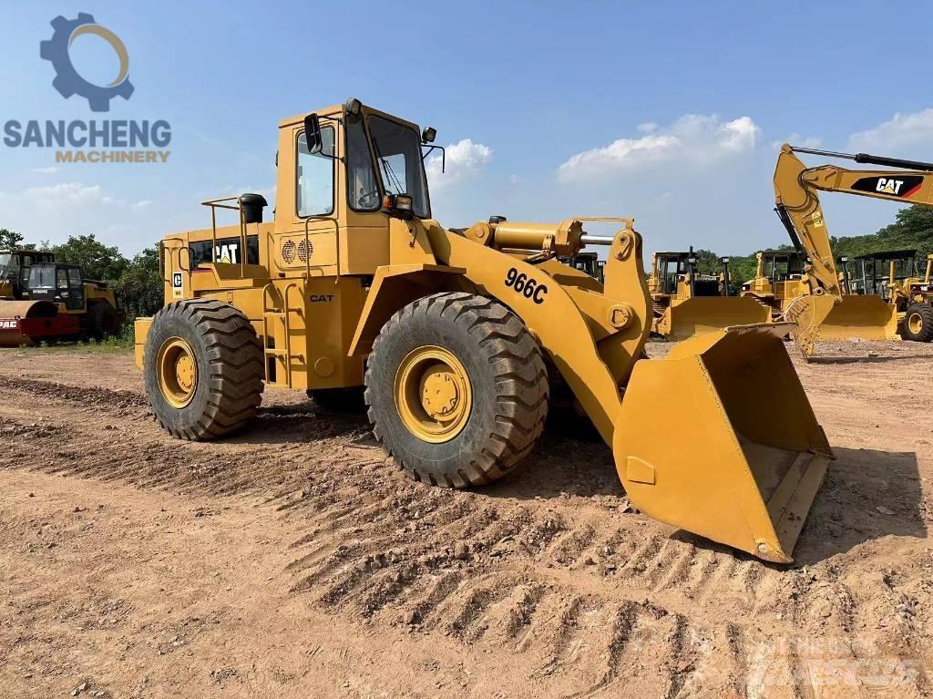 CAT 966 C Kolové nakladače