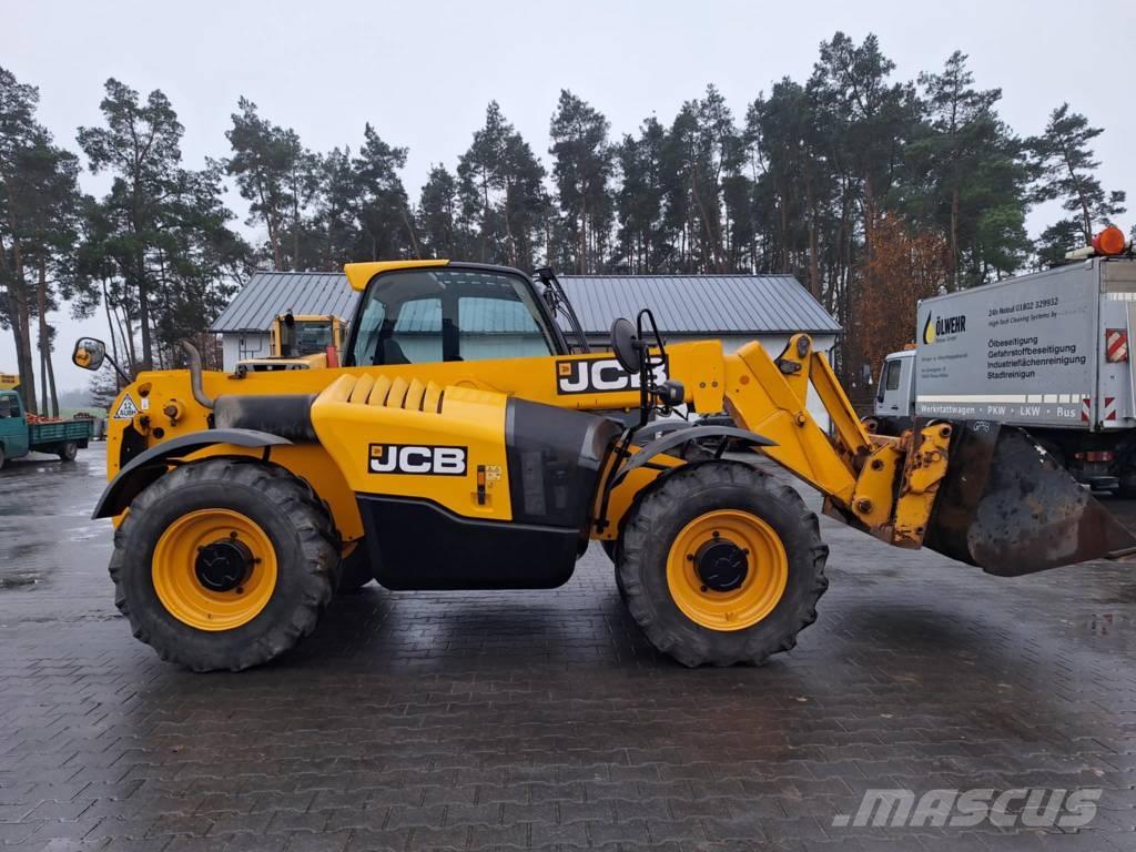 JCB 531-70 Teleskopické manipulátory