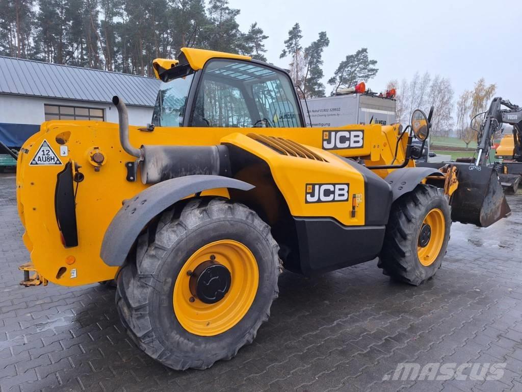 JCB 531-70 Teleskopické manipulátory