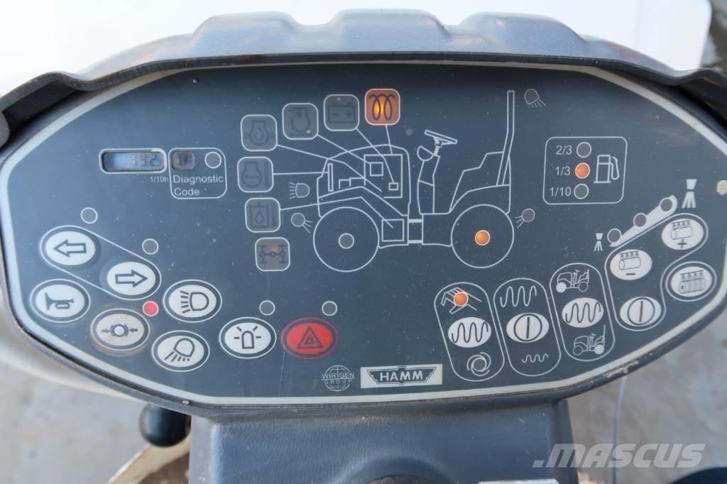 Hamm HD 12 VV Tandemové válce