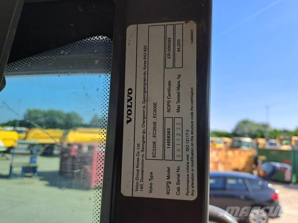 Volvo EC220EL Pásová rýpadla