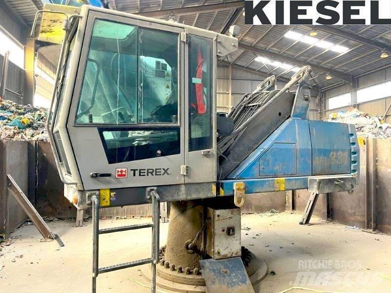 Fuchs AHL 831 D Stroje pro manipulaci s odpadem