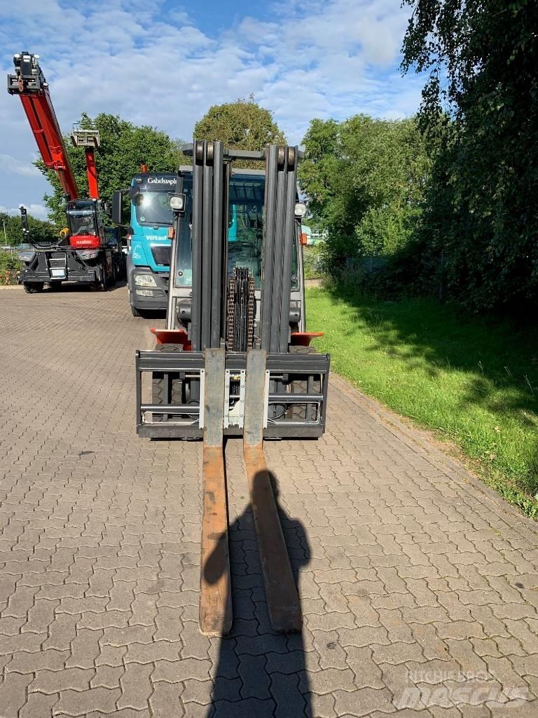 Nissan WG1F4F50Y Dieselové vozíky