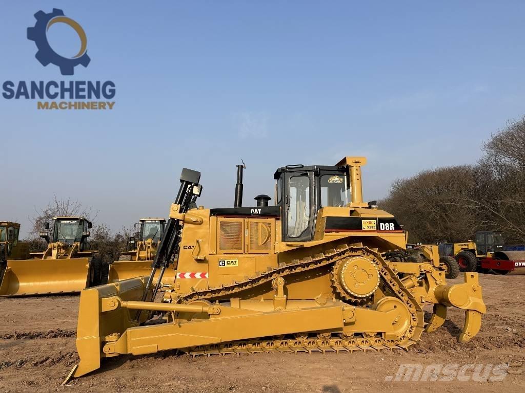CAT D 8 R Pásové dozery
