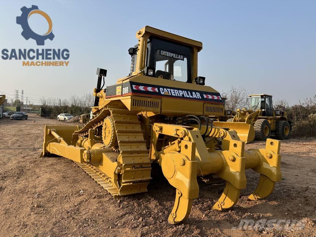 CAT D 8 R Pásové dozery