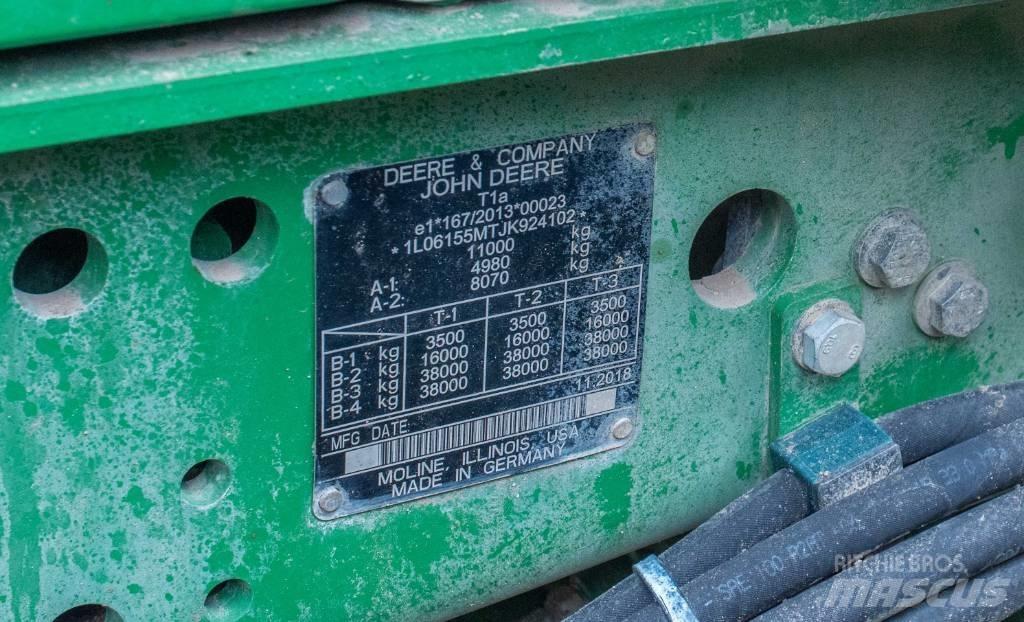 John Deere 6155M Traktory