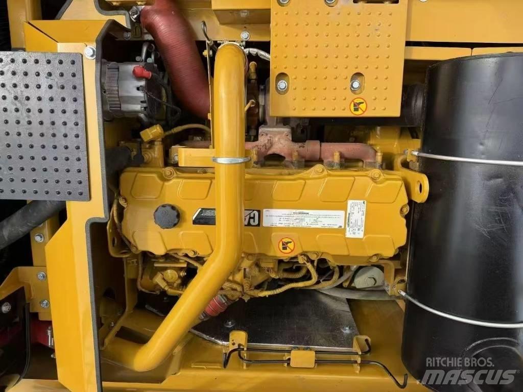 CAT 336 D Pásová rýpadla