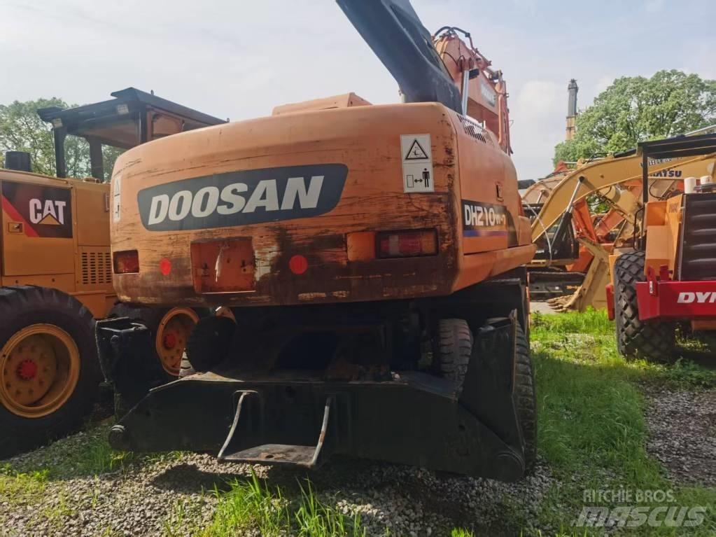 Doosan DH 210 W Kolová rýpadla