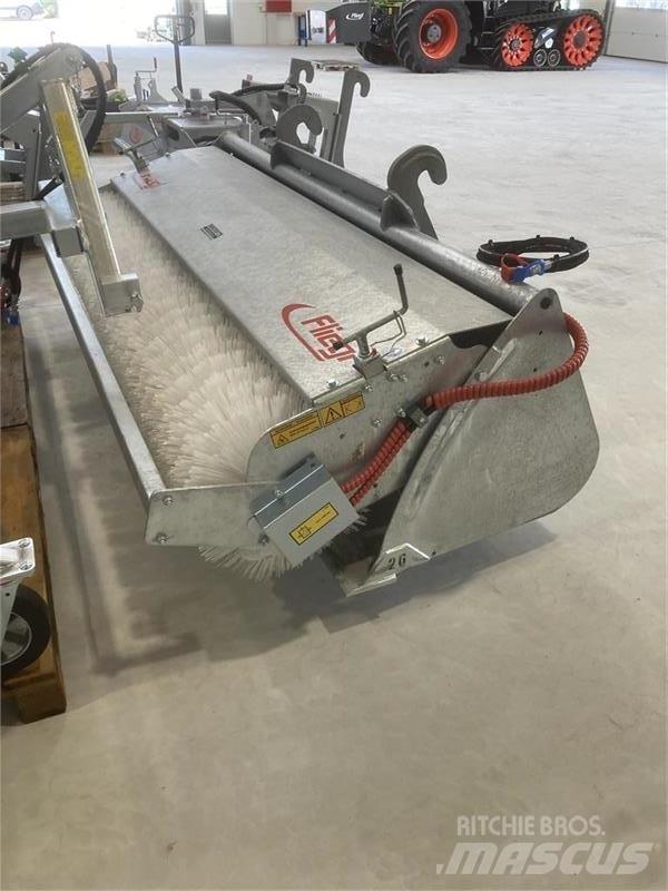 Fliegl Power Pro 260 Zametací stroje