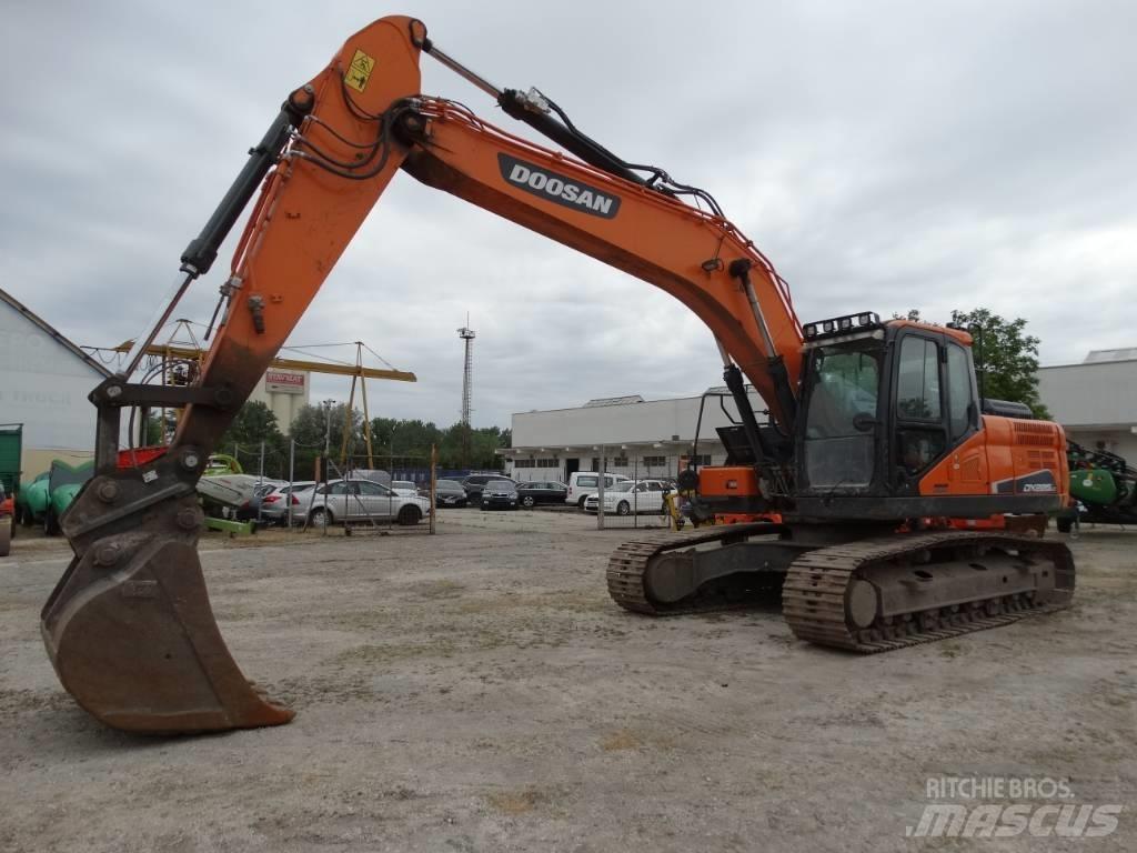 Doosan DX 225 LC-5 Pásová rýpadla