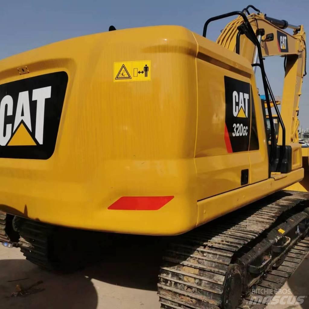CAT CAT320GC Midi rýpadla 7t - 12t