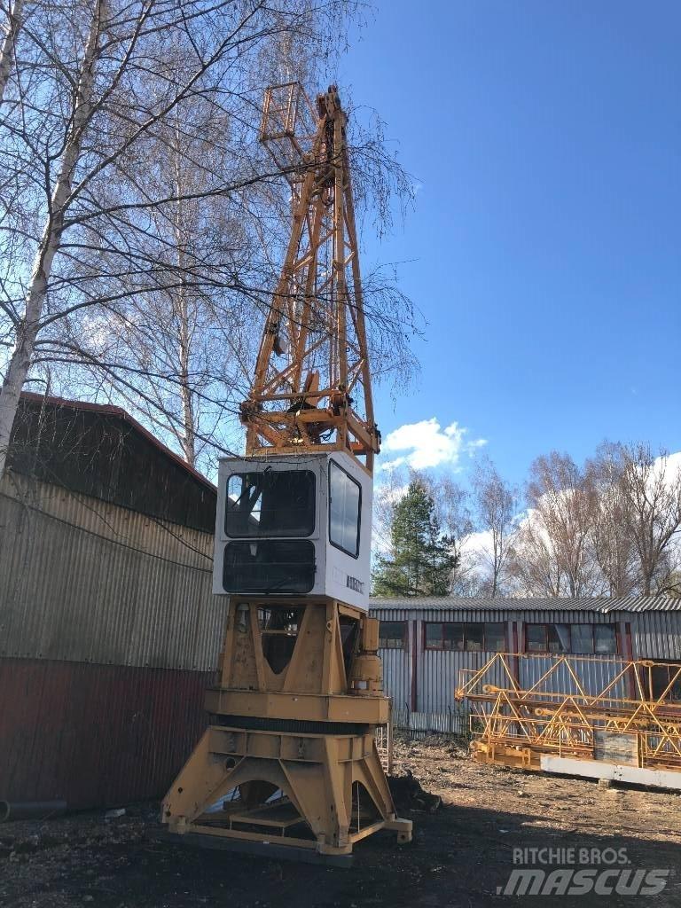 Liebherr 112EC-H Stavební jeřáby